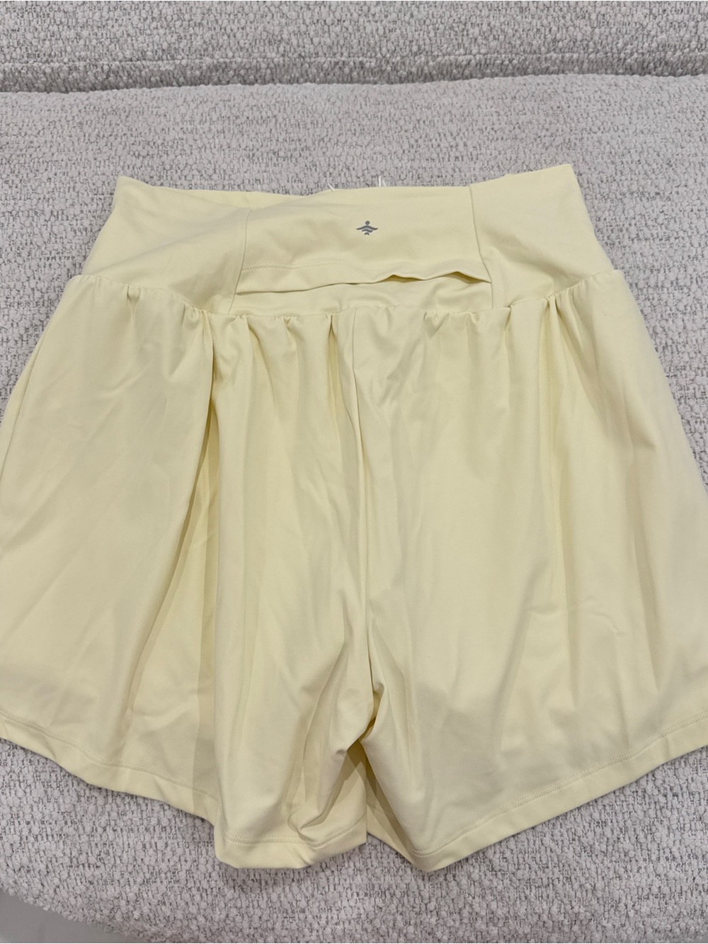 NWT HALARA Women's High Rise SoftlyZero Airy Shorts - Picture 5 of 5